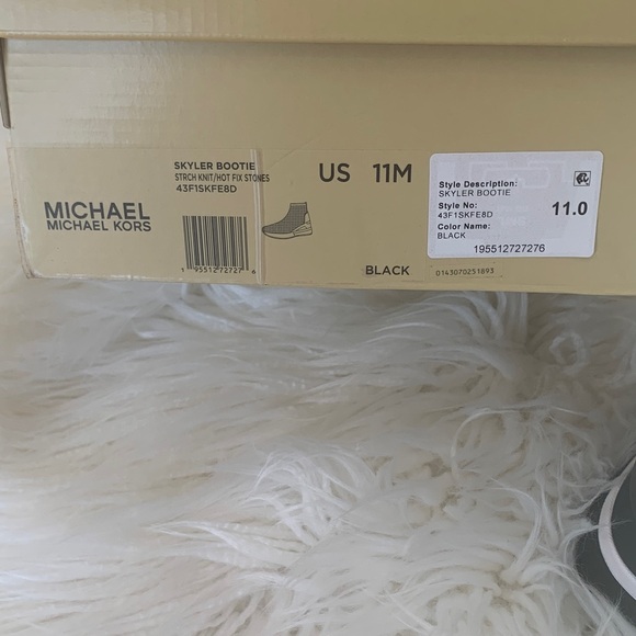 🌟MICHAEL KORS SKYLER BOOTIE🌟 - Picture 7 of 10